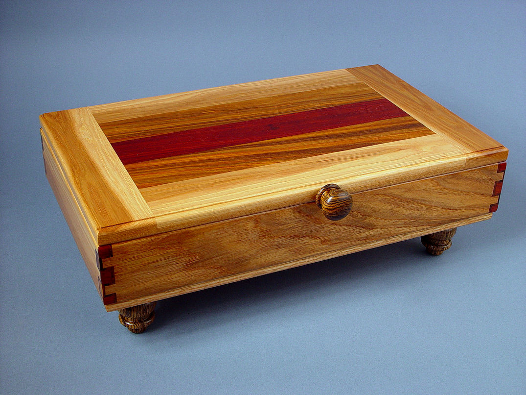 Case for Chef's Set, in Pecan, Arririba, Padauk, Bocote hardwood Case for Chef's Set, in Pecan, Arririba, Padauk, Bocote hardwood